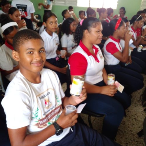 UTESACOOP Fomenta el Ahorro Escolar en el Politécnico Santos Romer Cruz